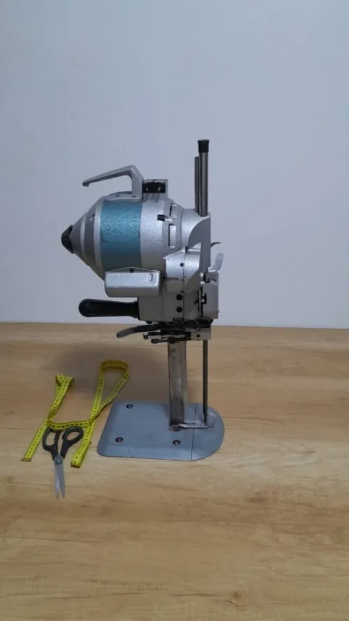 coupeuse industrielle JAKK