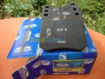 Lot Pièces 204 Peugeot 1975
