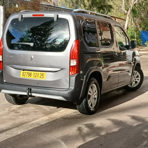 Peugeot Partner 2021 Riftre