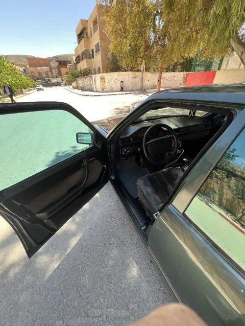 Mercedes Classe E 1985 300 d