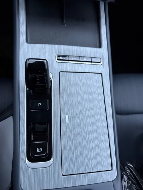 Geely Starray 2026 