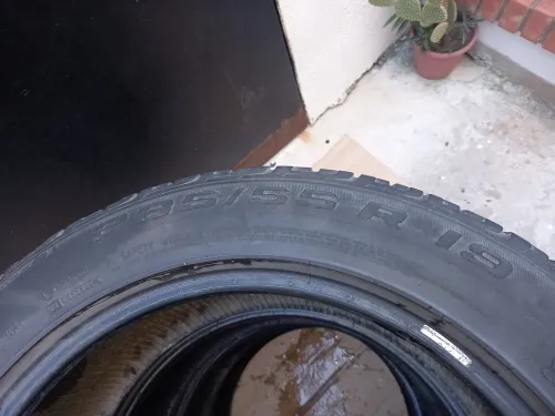 Pneus 235/55/R19 Continentale (occasion)