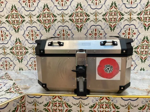 Mallette Top case Givi Latéraux Quro