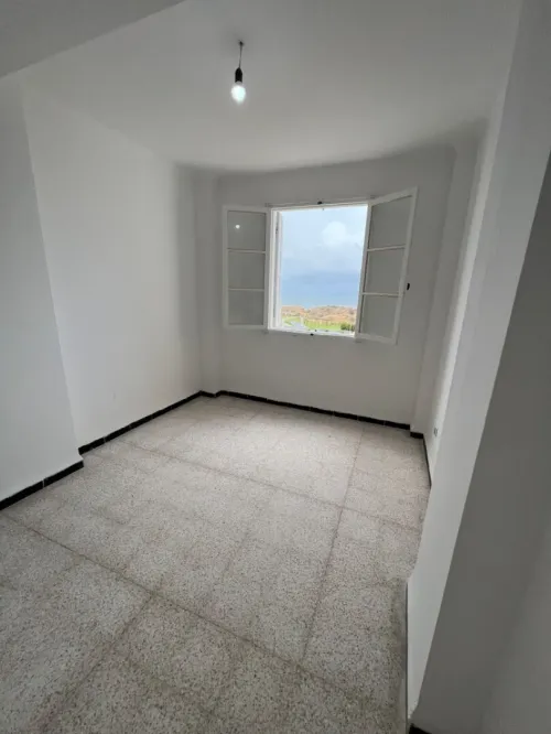 Location Appartement F3 Alger Ain benian