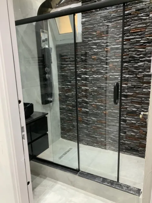 Cabine de douche 