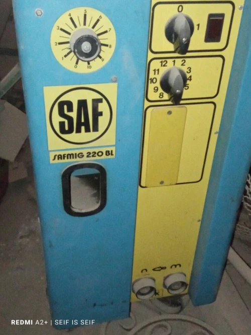 Poste à souder semi-automatique la marque SAF