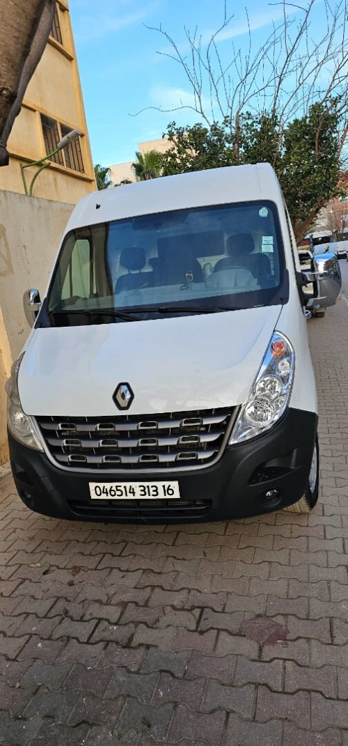 Renault Master 3 / 2 paneu 2013