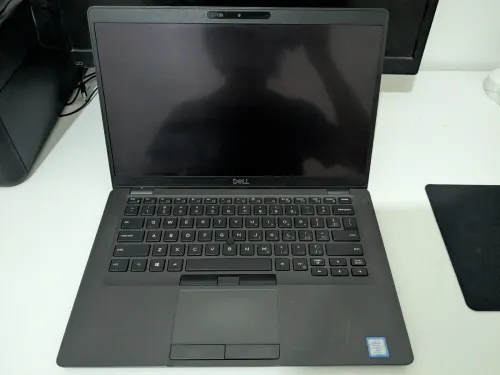 Dell latitude 5400 tactile i7 8th gen vpro