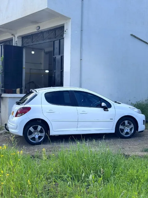 Peugeot 207 2012 