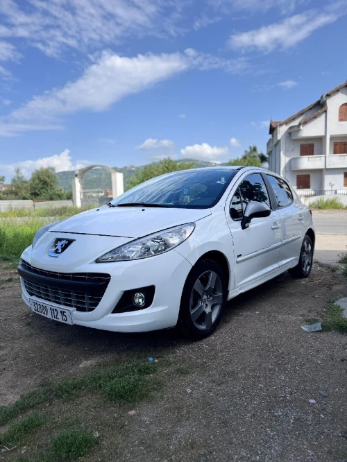 Peugeot 207 2012 