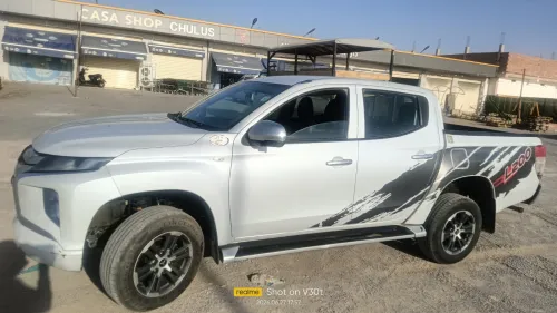 Mitsubishi L200 2021 Doube cabine Evolution
