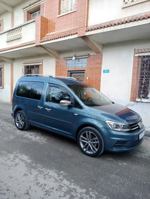 Volkswagen Caddy 2017 Blue motion