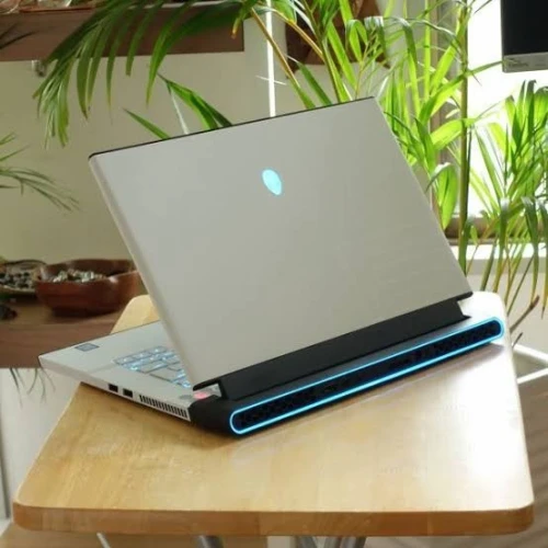 Alienware M15 R2 i9 9th Rtx 2080 2 Tira SSD 