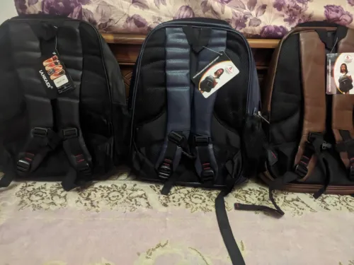 حقائب جلدية مستوردة من الصين لاغراض مدرسية او اغراض اخرى
