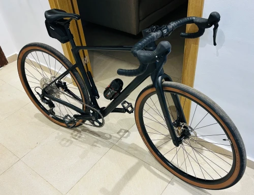 Excellent Vélo Cube NUROAD C:62 ONE