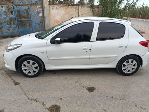 Peugeot 206+ 2012 
