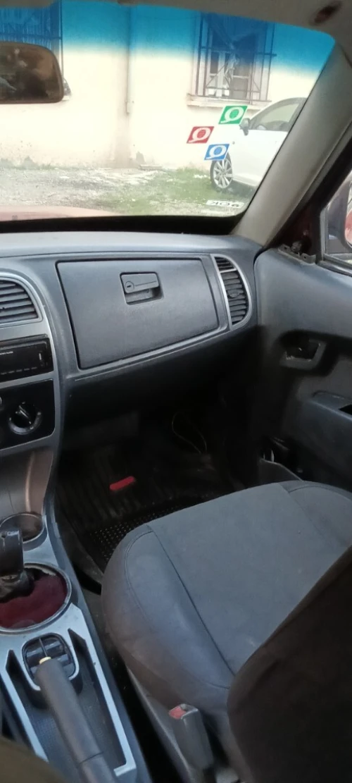 Tata Xenon 2010 