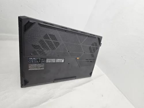 ASUS TUF Gaming A18 Ryzen 7 260 (8-Core 3.8 GHz / 5.1 GHz Turbo - 16 Threads