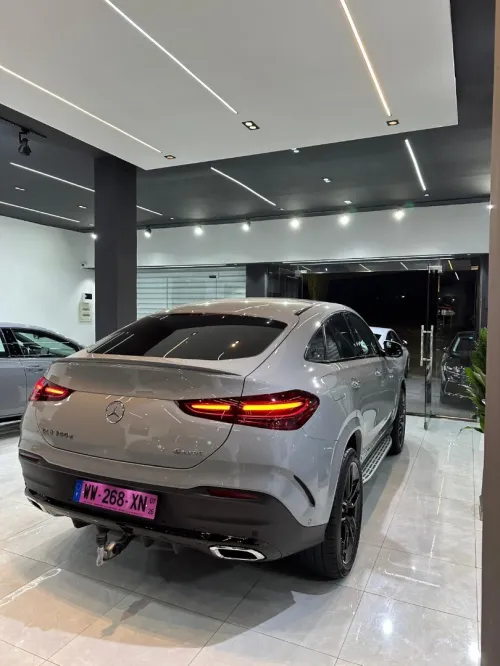 Mercedes gle 300d 2026 lorbar