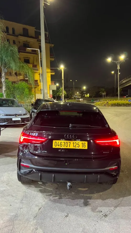 Audi Q3 2025 S line