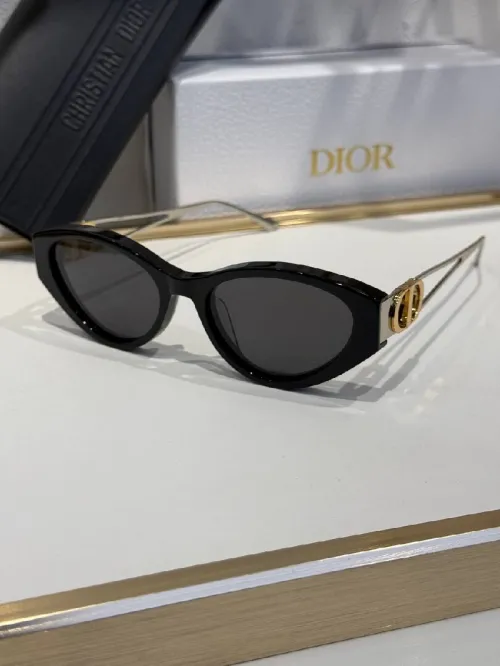 Lunettes de soleil Dior