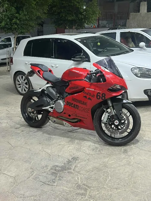 Ducati Panigale v2 899 2017