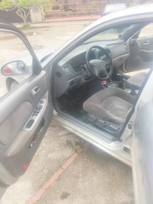 Hyundai Sonata 2001 Belle victoire
