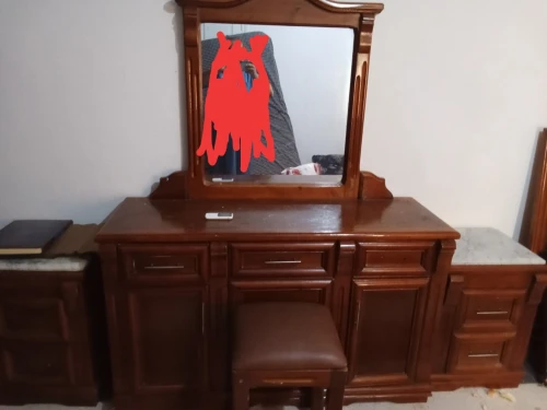 Chambre en bois rouge 
