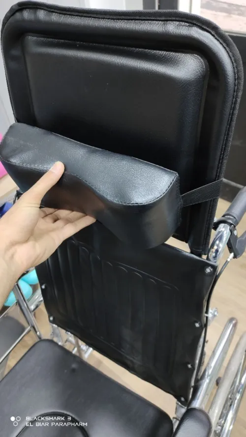Fauteuil roulant gard robe lit