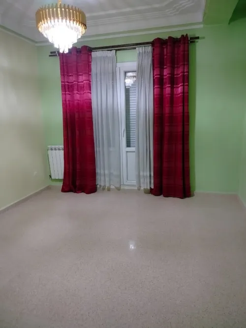 Location Appartement Niveau de villa F3 Alger Kouba