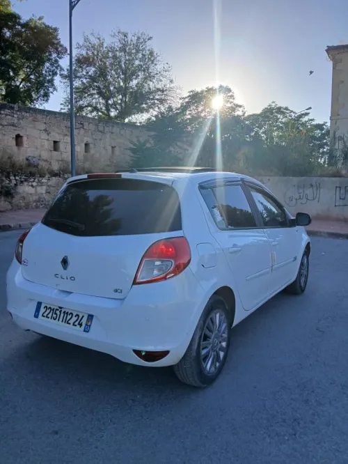Renault Clio 3 2012 Night and Day