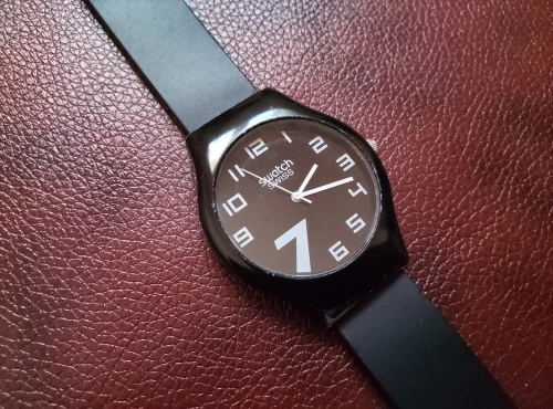 MONTRES QUARTZ pour HOMMES - ساعات للرجال