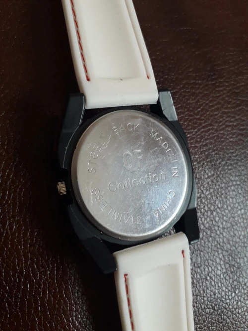 MONTRES QUARTZ pour HOMMES - ساعات للرجال