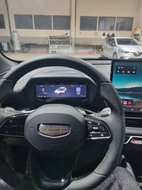 Geely Coolray 2026 