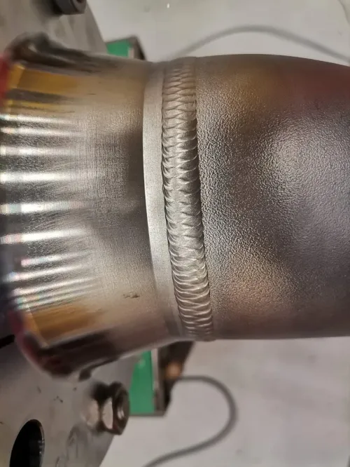 Instalation Tuyauterie Et Raccordement En Inox Ou Acier Noir