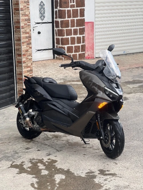 VMS Vmax 200 2024