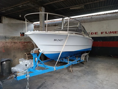 Bateau deux cabine 