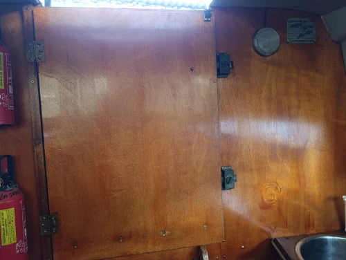 Bateau deux cabine 