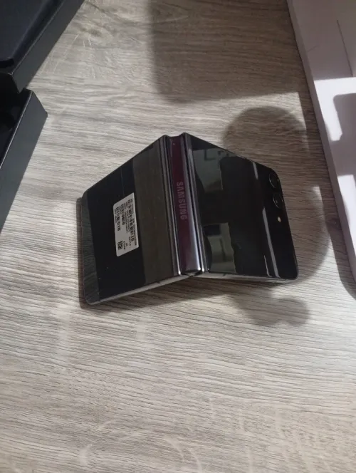Samsung Z flip 5