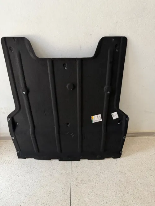 Cache moteur Audi Q3 d origine 
