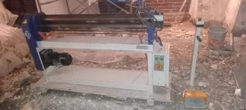 machine monteuse plieuse de tôle