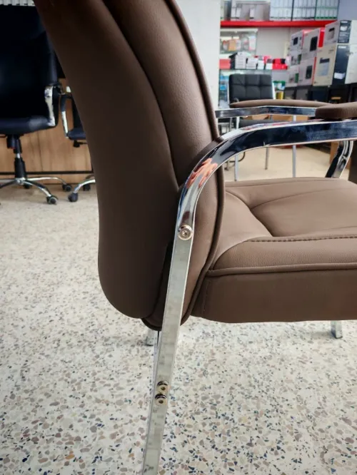 Chaise visiteur Importation