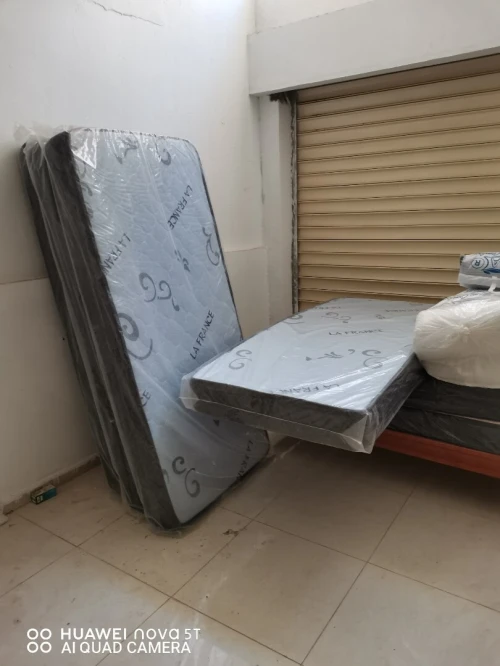 Lit et matelas 
