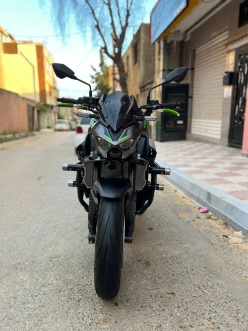 Kawasaki Z900 