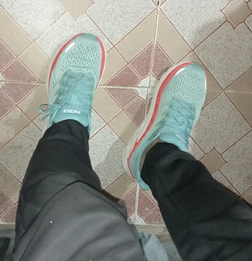 HOKA