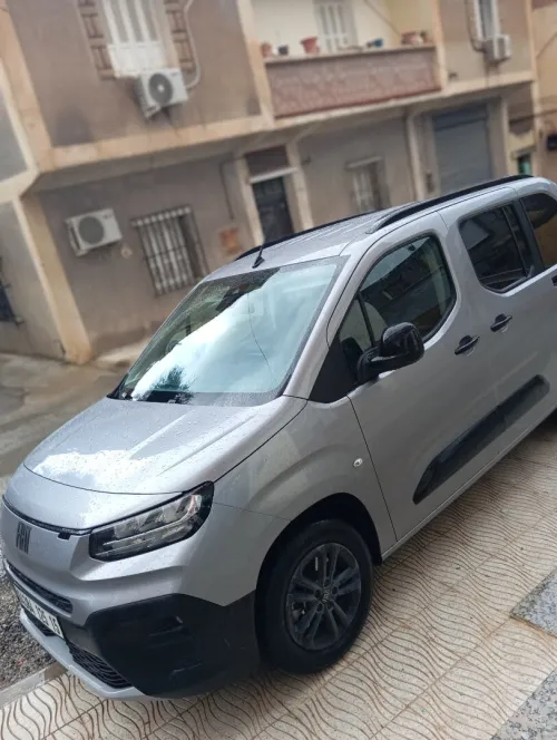 Fiat Doblo 2025 Autre