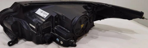 Phare côté droite très bon état neuf svr range rover