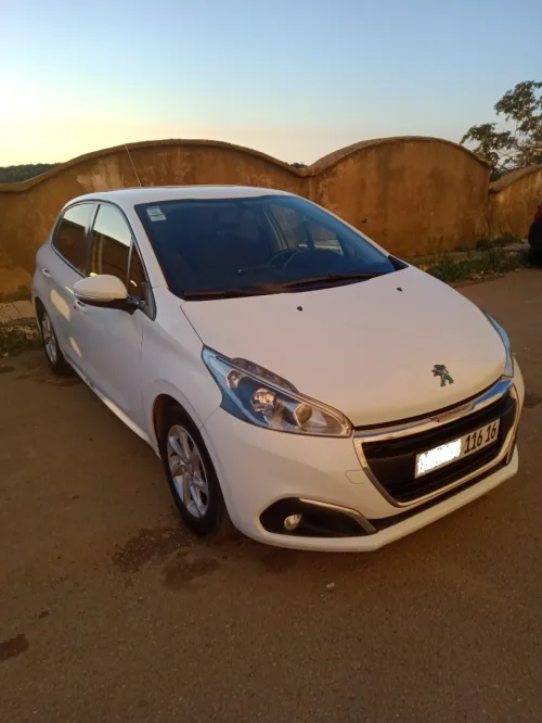 Peugeot 208 2016 Active Facelift