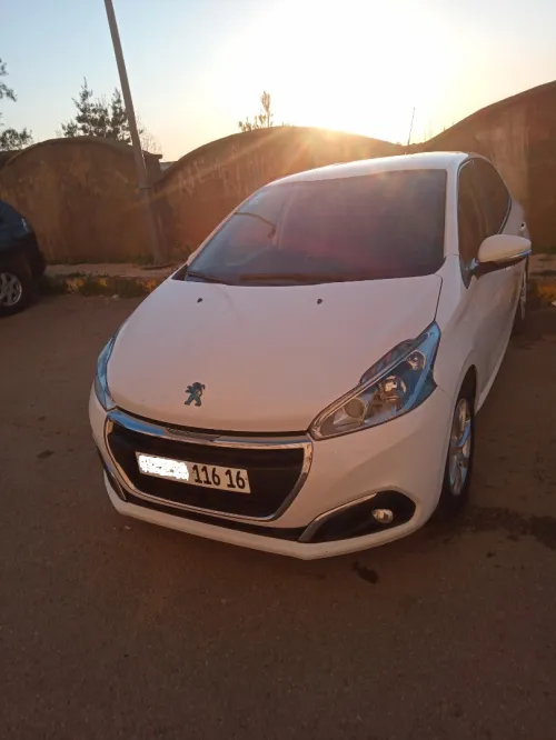 Peugeot 208 2016 Active Facelift
