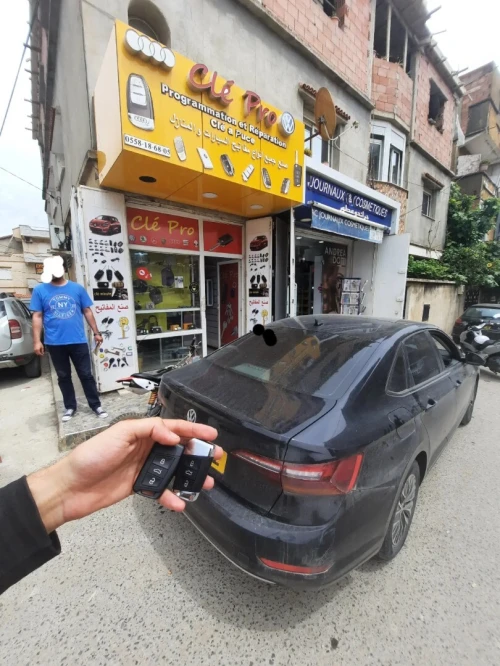 تصليح وبرمجة جميع أنواع مفاتيح السيارات